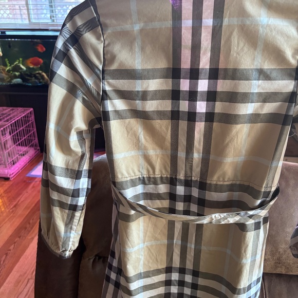Girls Burberry Dress - Picture 5 of 5